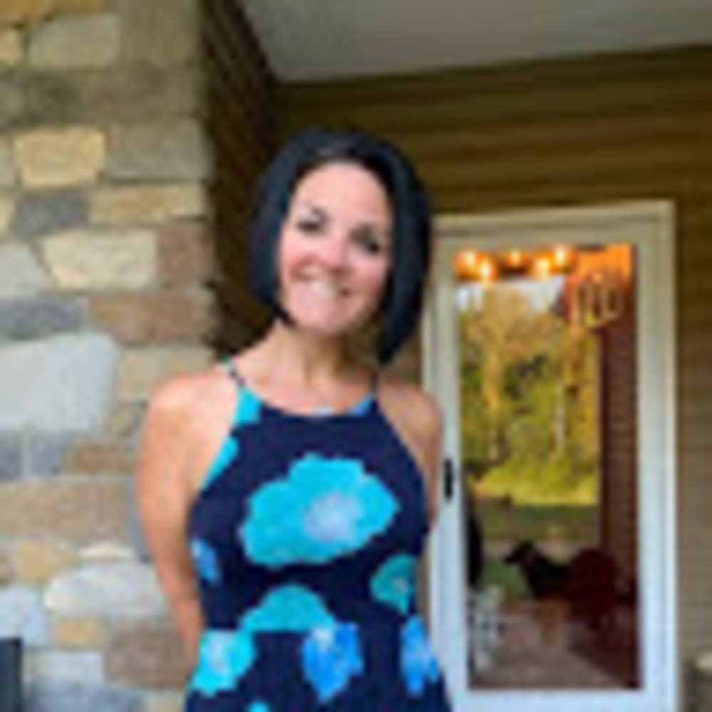 Meet your Posher, Jennifer